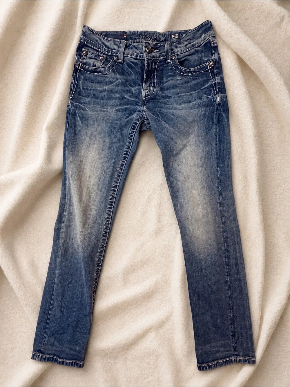 Miss Me Buckle Jeans Sz 29 Fleur de Lis Jeweled Straight Leg Medium Wash